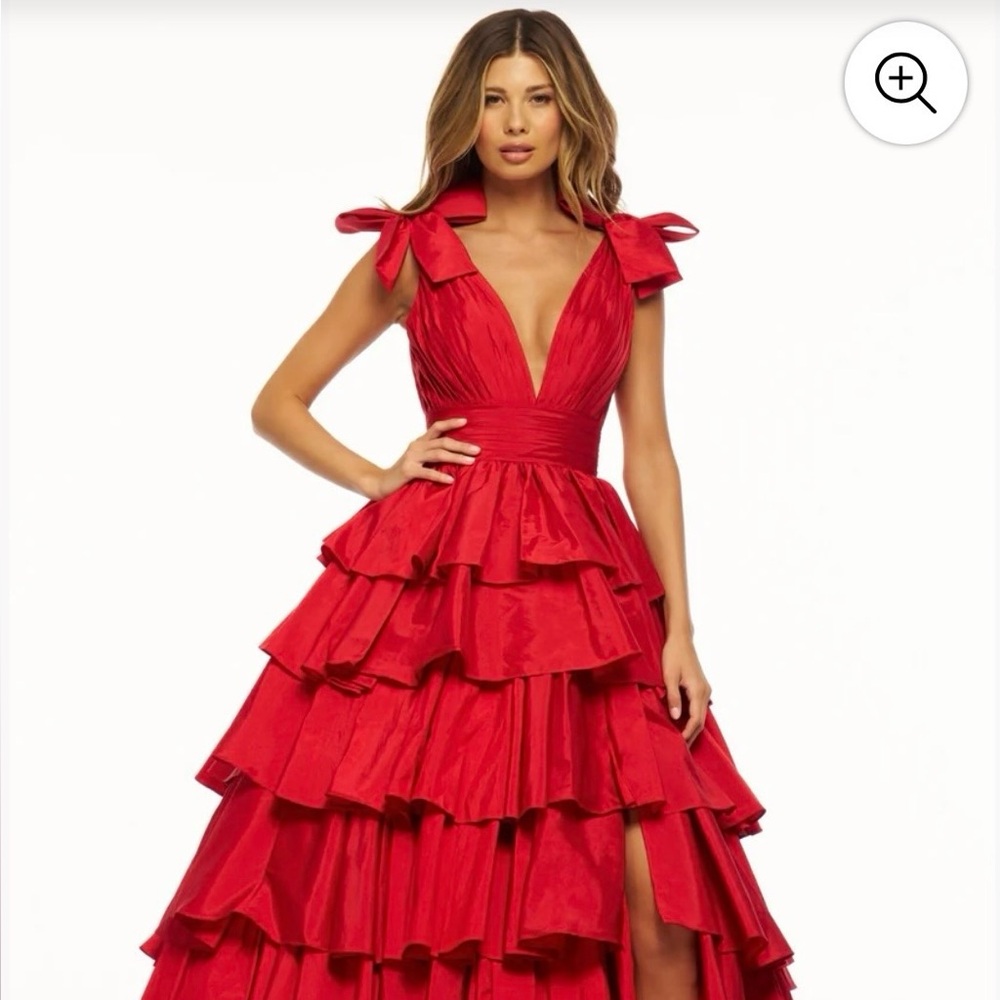 Sherri Hill 2025 Brand New Prom Dress-Size 0